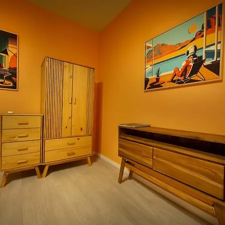 Stellar Retreat Newly Remodeled And Spacious 2br W Balcony * 布加勒斯特